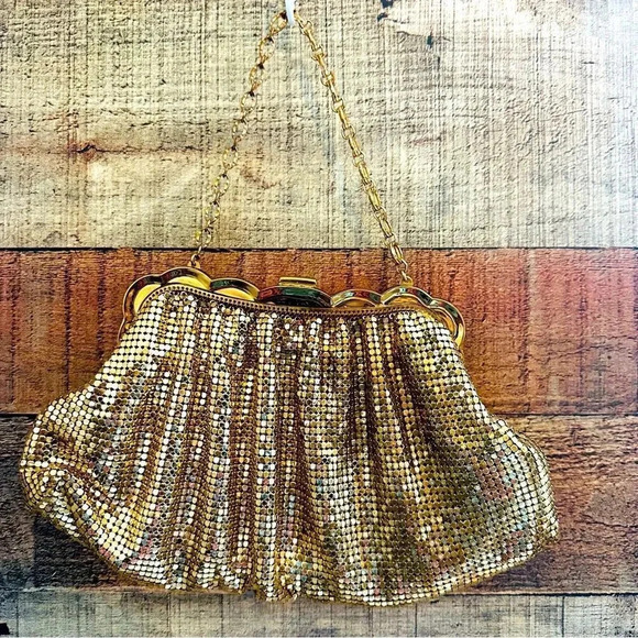 Whiting & Davis Co Vintage Golden Mesh Bag With Rhinestone/Jeweled Clasp - Picture 2 of 13